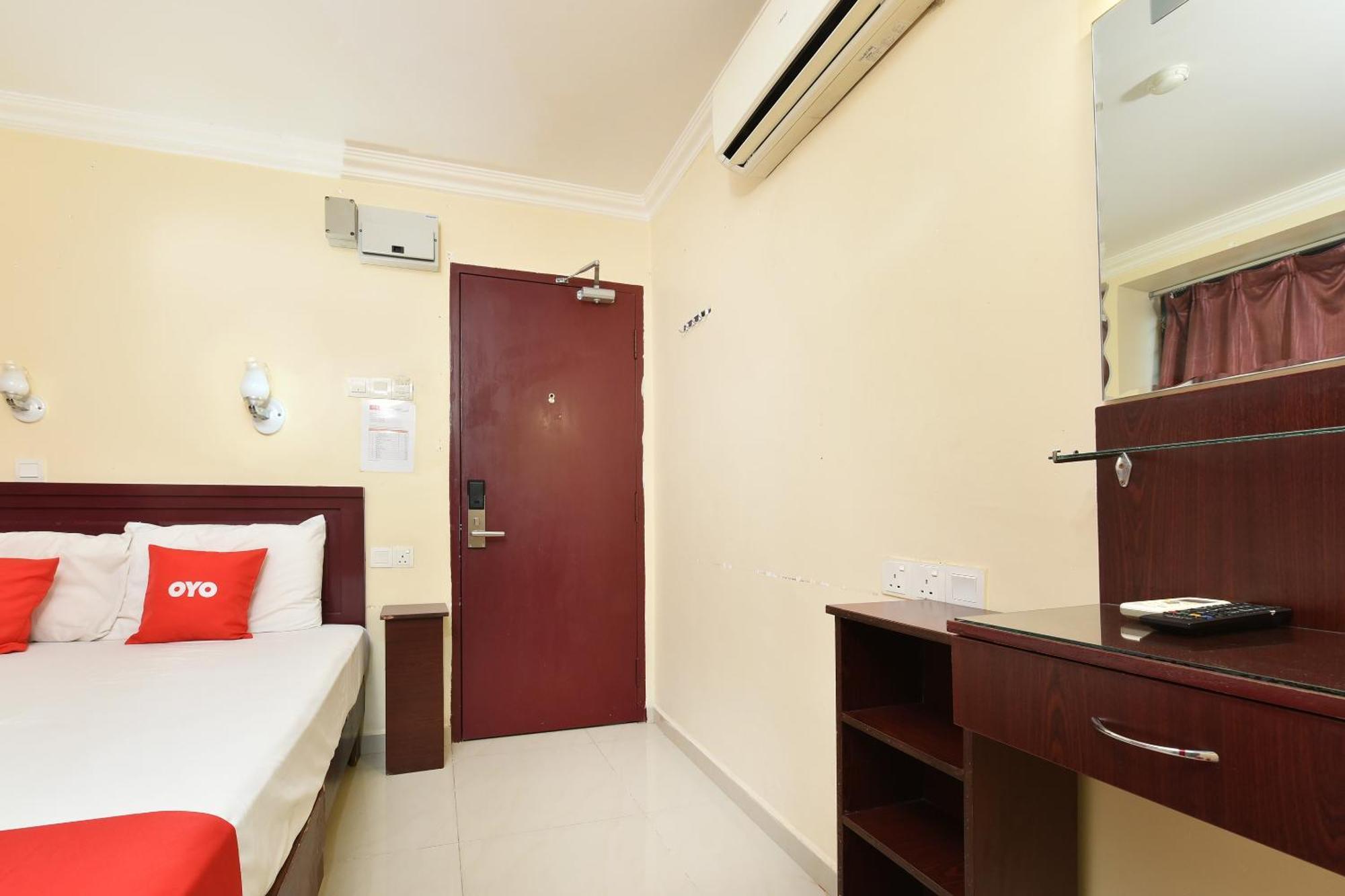 Super Oyo 90562 J Hotel Pj Petaling Jaya Extérieur photo