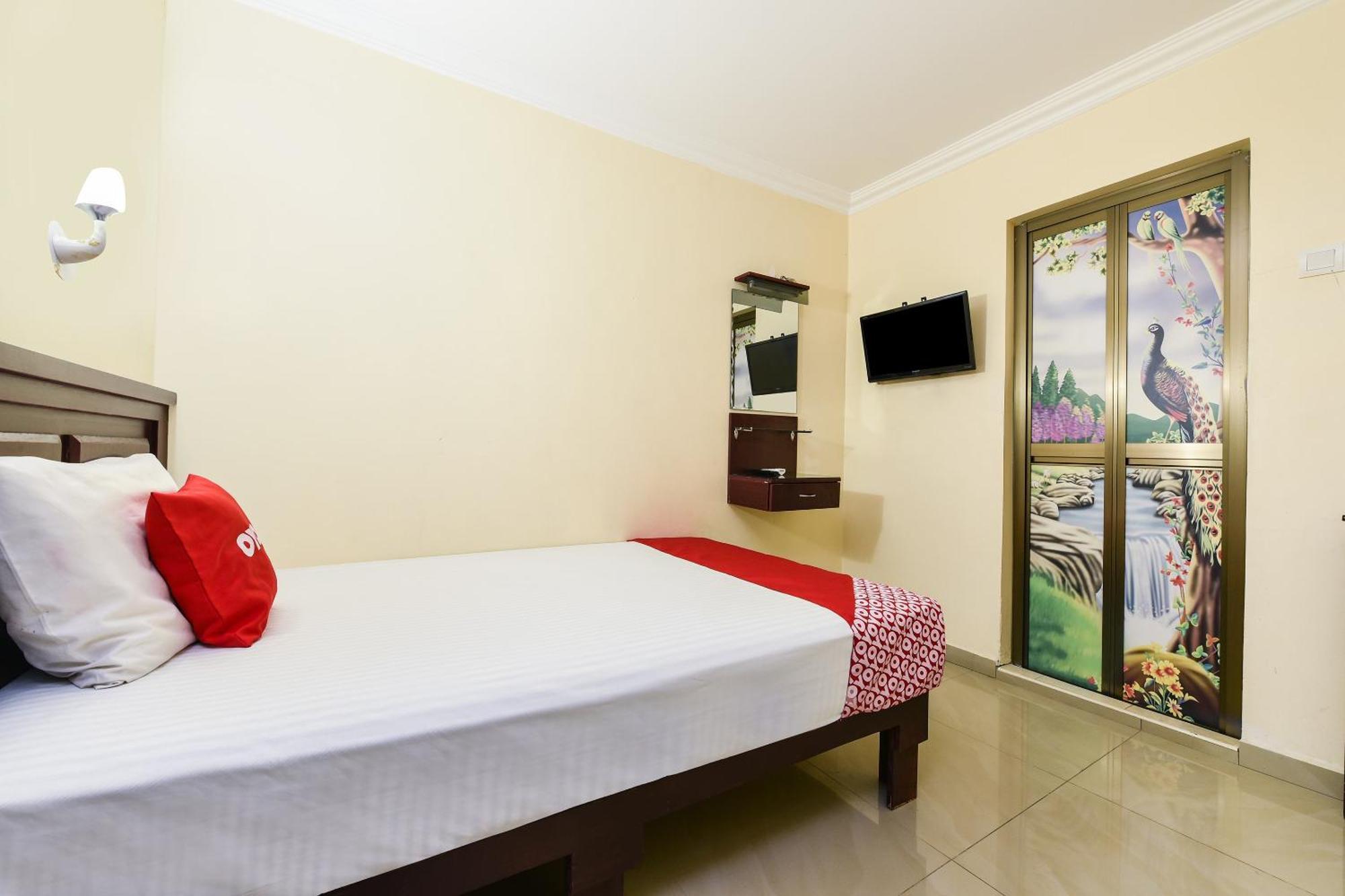 Super Oyo 90562 J Hotel Pj Petaling Jaya Extérieur photo