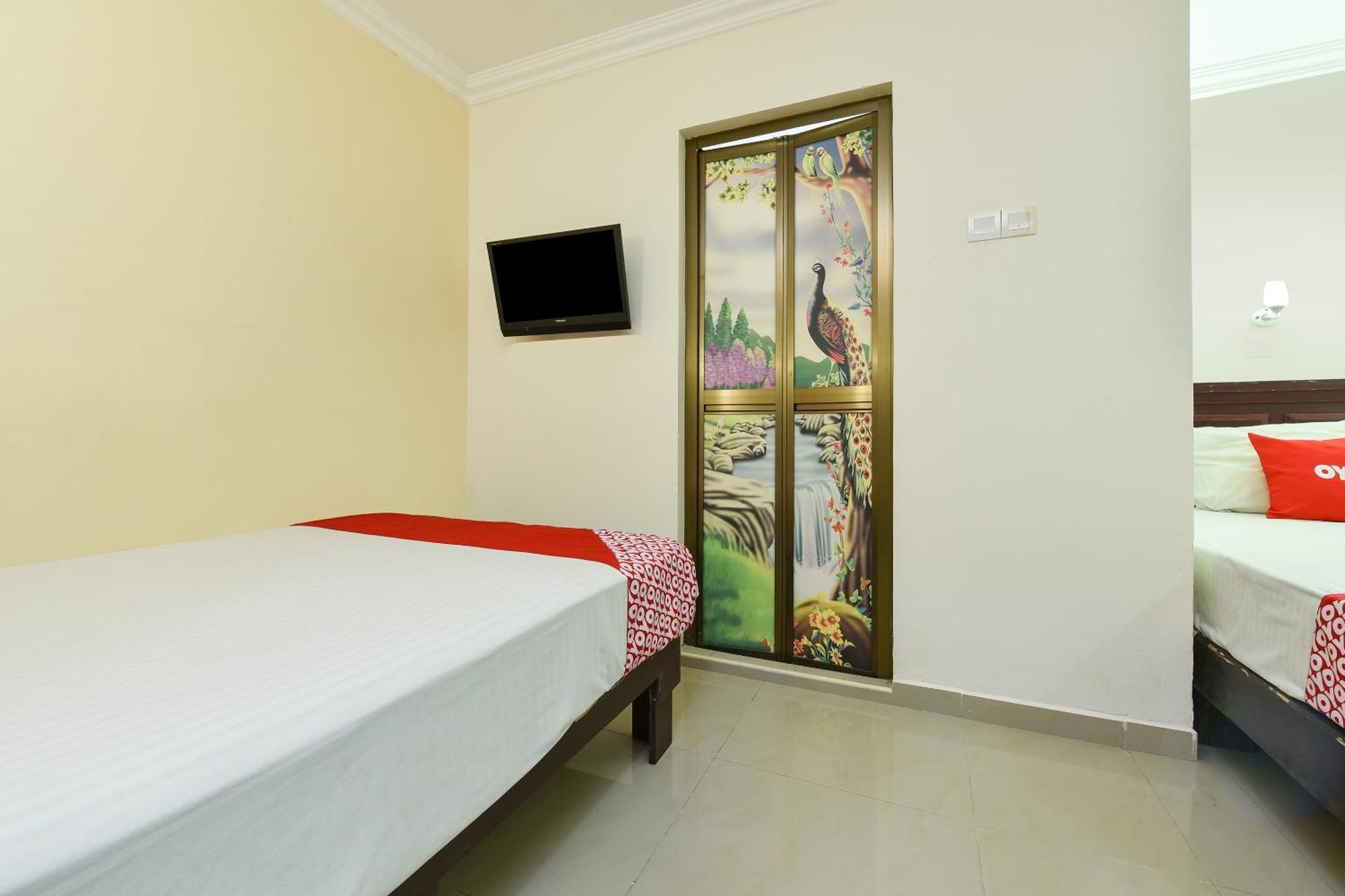 Super Oyo 90562 J Hotel Pj Petaling Jaya Extérieur photo