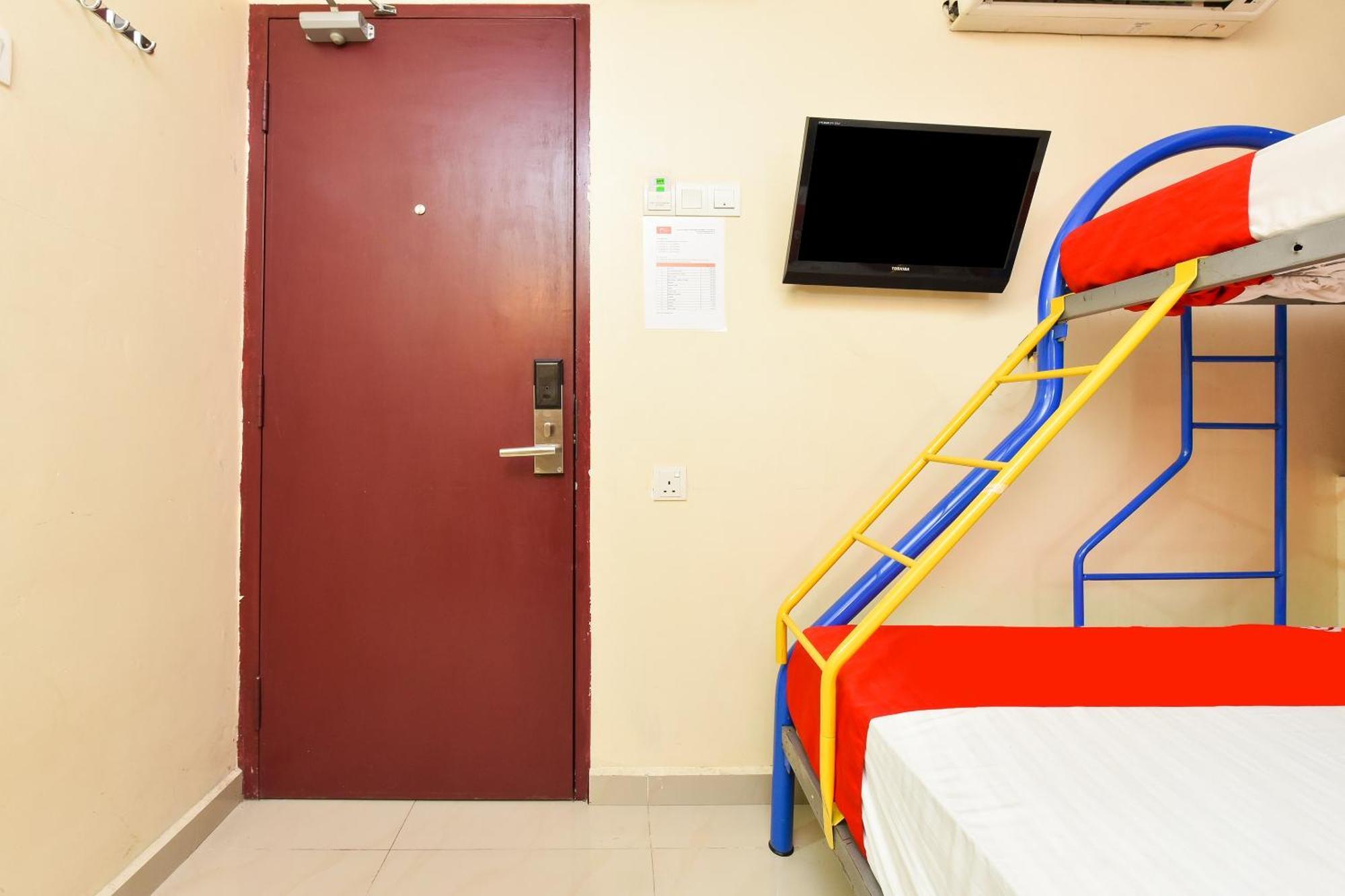 Super Oyo 90562 J Hotel Pj Petaling Jaya Extérieur photo